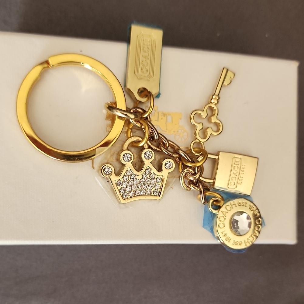 New Coach Gold Key Padlock Crown Fiamond Rhinestone Hangtag Accessory - Picture 3 of 6